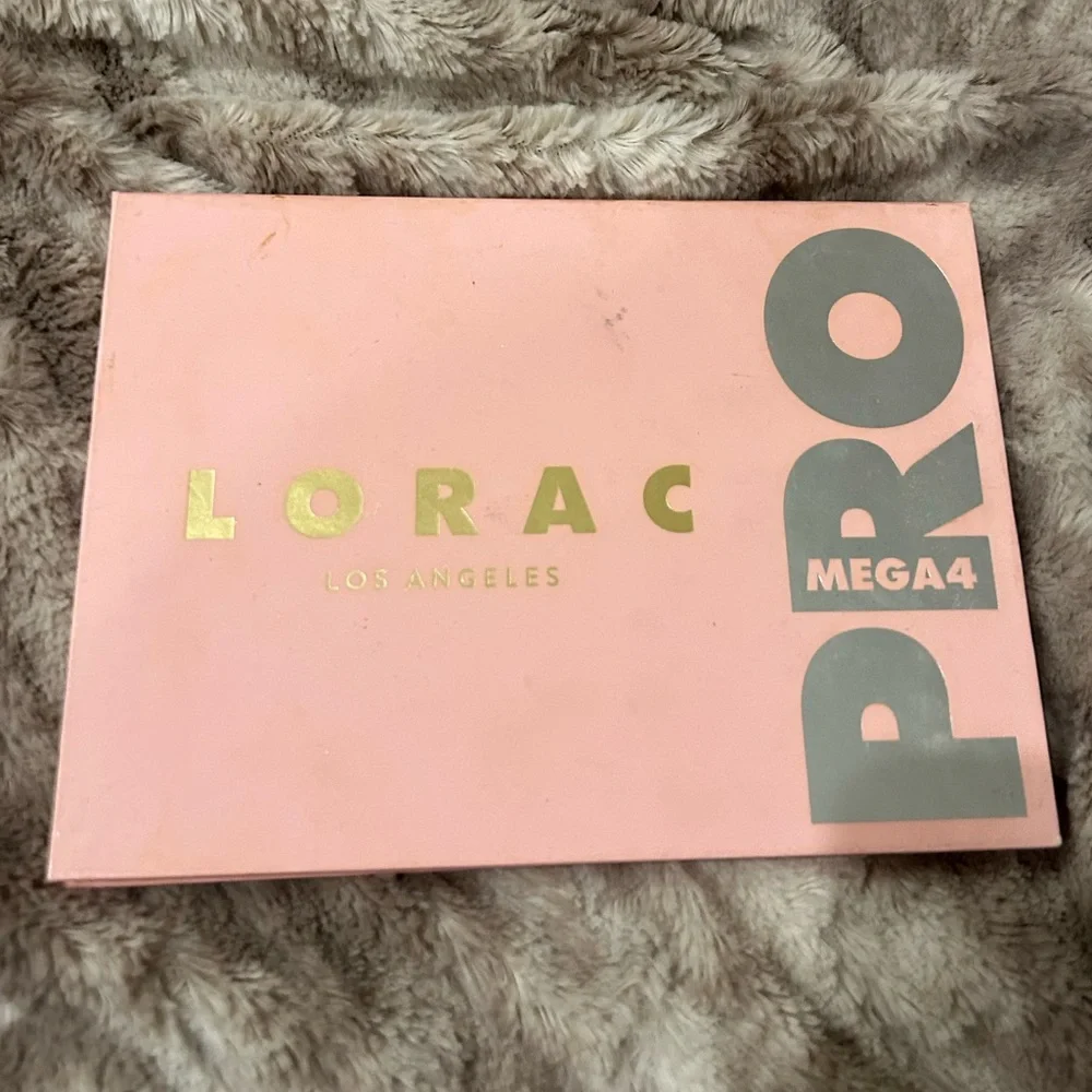 Lorac Pro Pallet - Picture 2 of 4